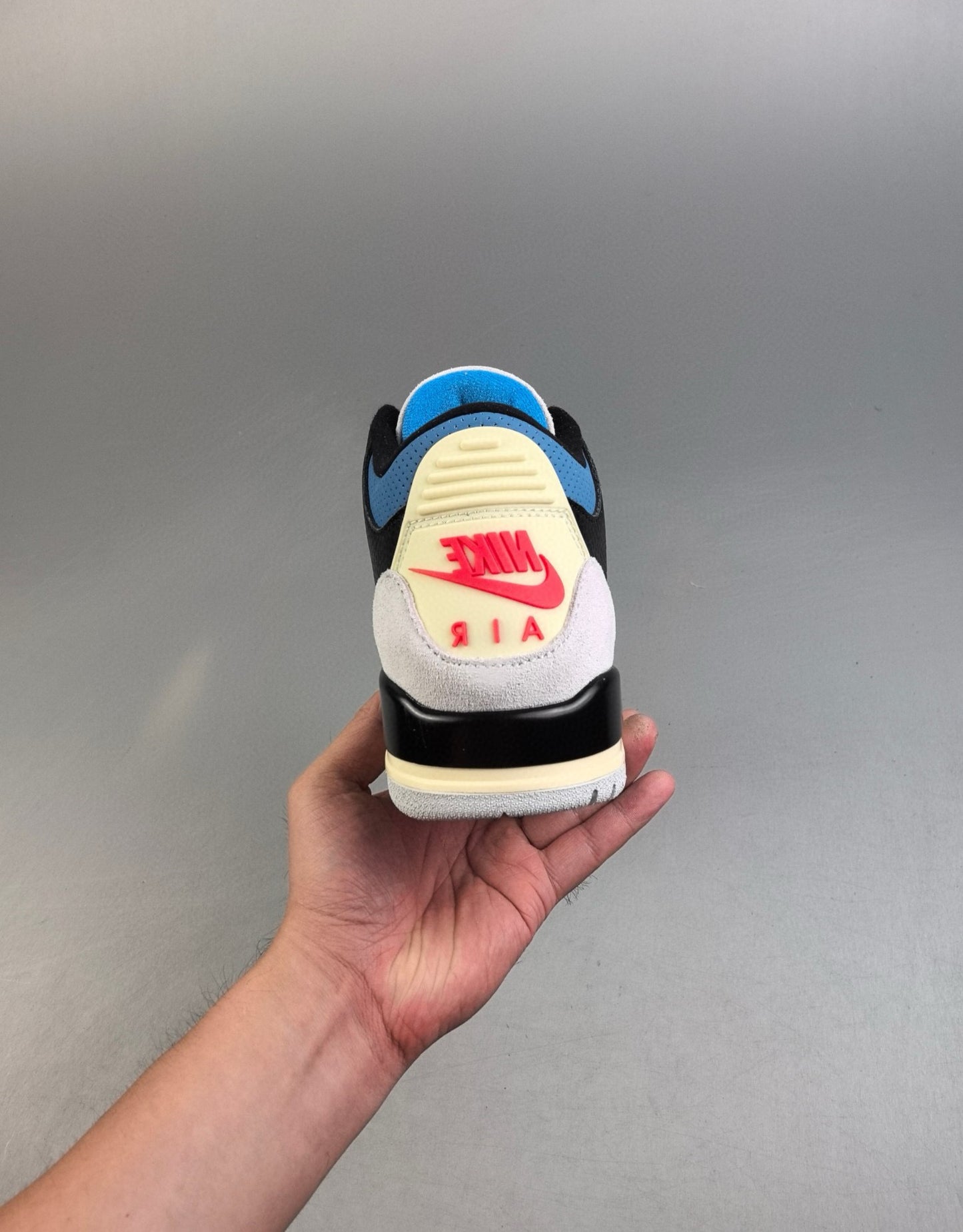 Air Jordan 3 Retro - Rare Air