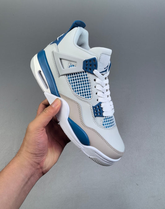 Air Jordan 4 Retro - Military Blue