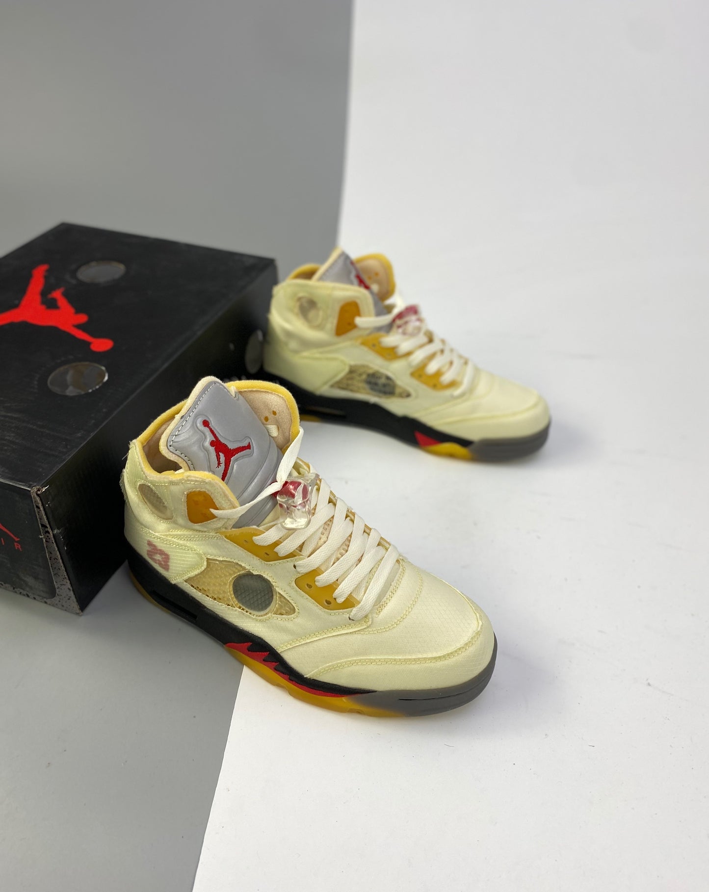Air Jordan 5 Retro OFF WHITE SP x Sail