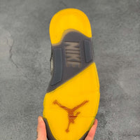 Air Jordan 5 Retro OFF WHITE SP x Muslin