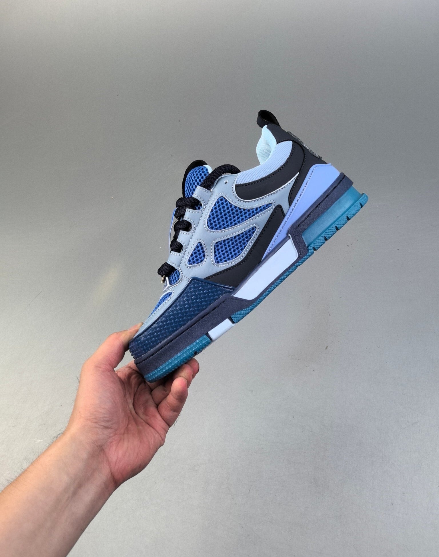 Louis Vuitton Trainer Blue Night