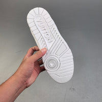 Louis Vuitton Trainer Blancas