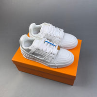 Louis Vuitton Trainer Blancas